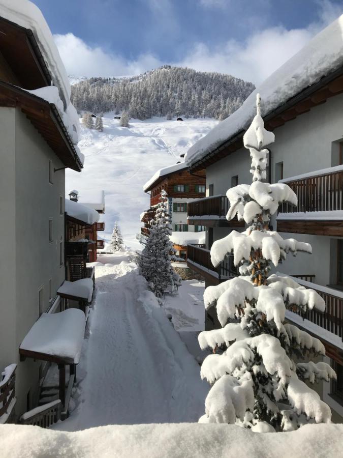 Garni La Casetta Hotell Livigno Exteriör bild