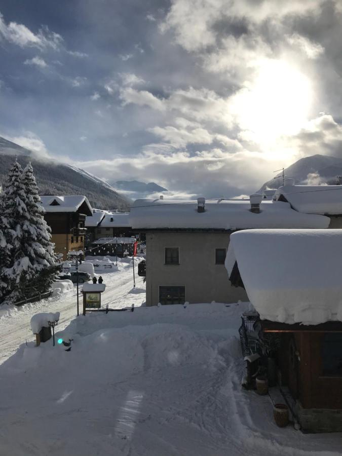 Garni La Casetta Hotell Livigno Exteriör bild