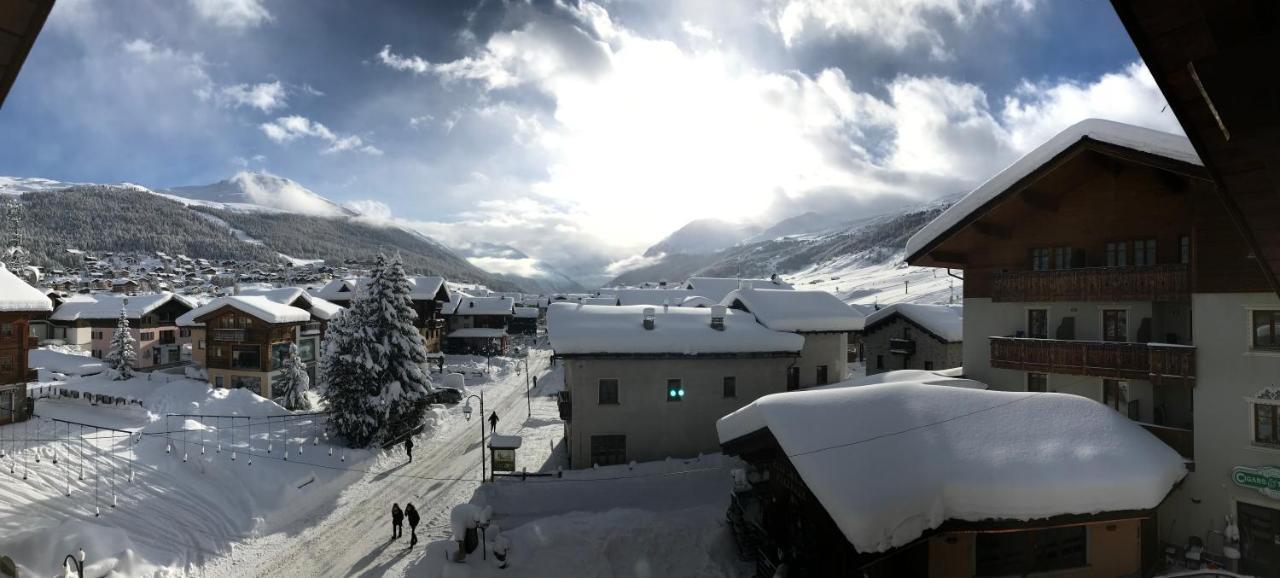 Garni La Casetta Hotell Livigno Exteriör bild