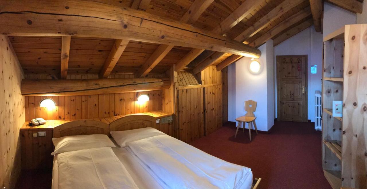 Garni La Casetta Hotell Livigno Exteriör bild